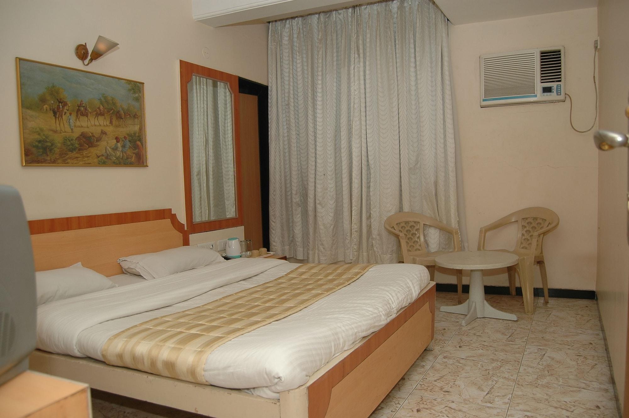 Hotel Alka Residency Thane Exterior photo